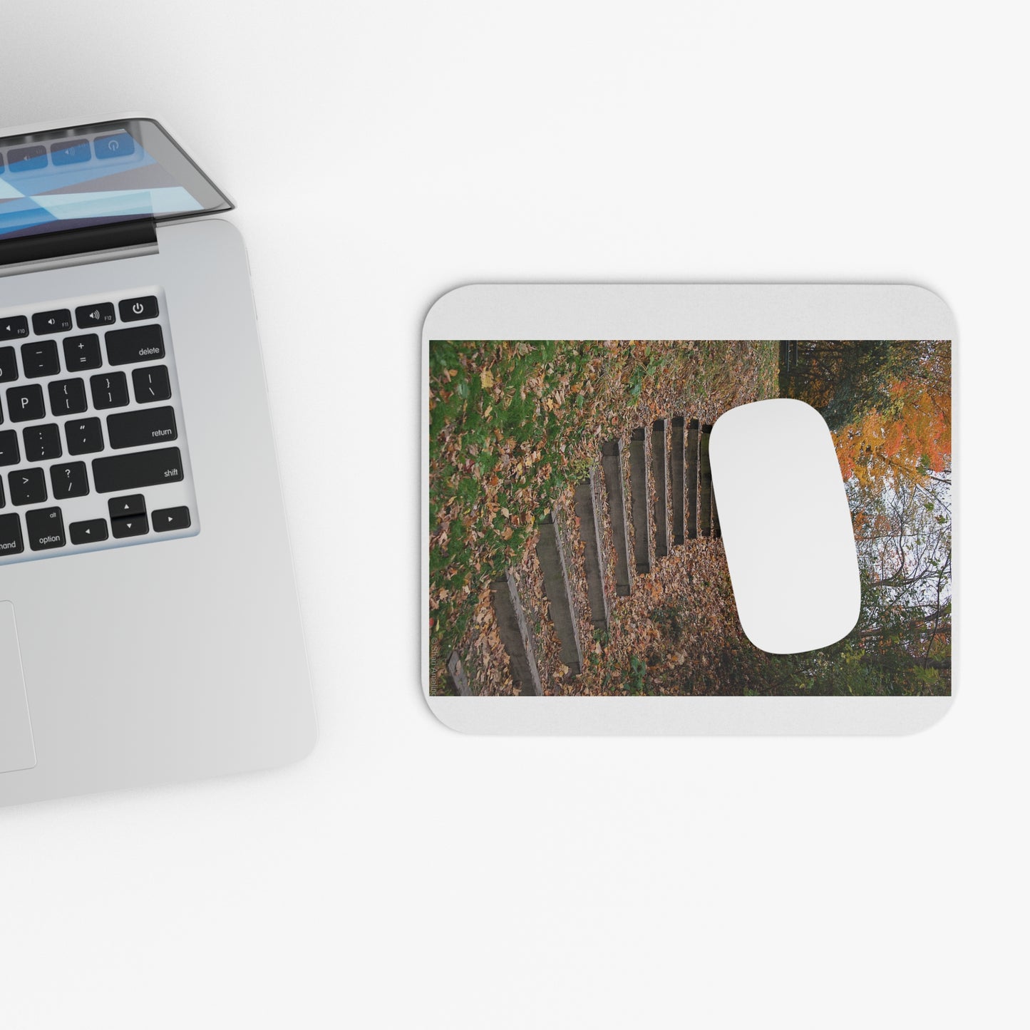 Scenic Fall Leaves Mouse Pad - Nature-Inspired Desk Accessory